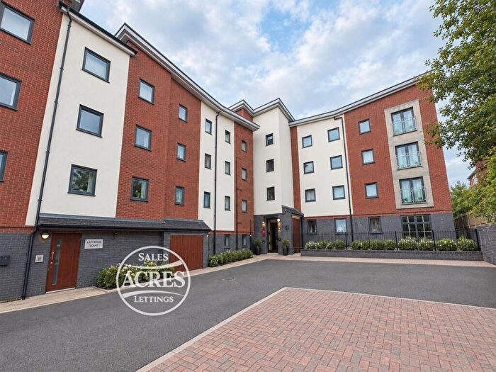 2 Bedroom Flat For Sale In Ladywood Court, Lichfield Road, Four Oaks, Sutton Coldfield, B74