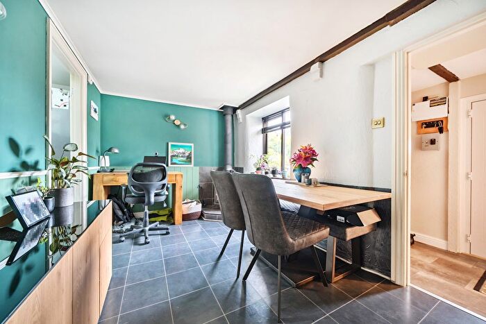 3 Bedroom Barn Conversion For Sale In Rocombe Court, Stokeinteignhead, TQ12