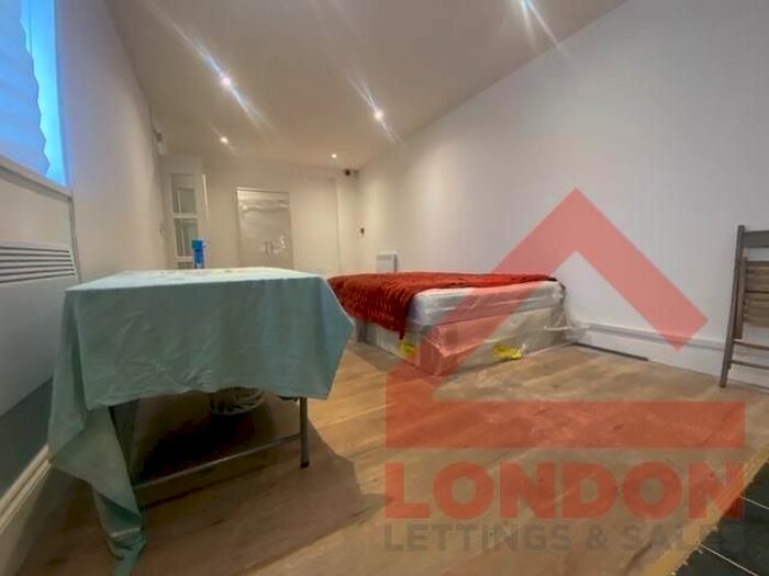 Studio To Rent In Cherry Orchard Road, Croydon, CR0