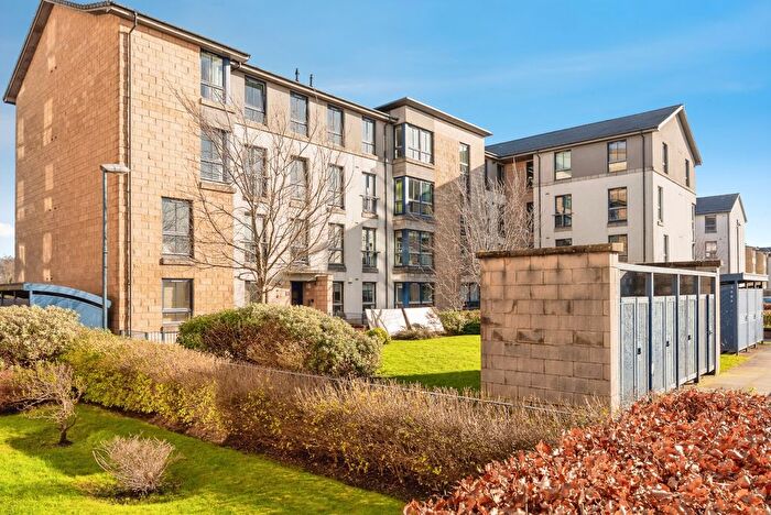 3 Bedroom Flat For Sale In Ritz Place, Glasgow, G5