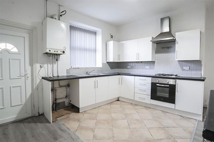 2 Bedroom Terraced House To Rent In Warwick Street, Haslingden, BB4