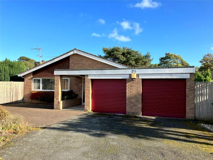 5 Bedroom Bungalow For Sale In Mollington Court, Mollington, Chester, CH1