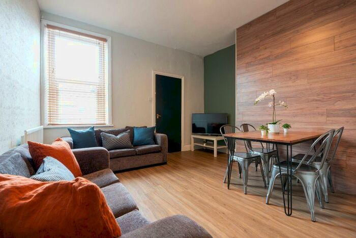 3 Bedroom Terraced House To Rent In Doncaster Road, Newcastle, NE2