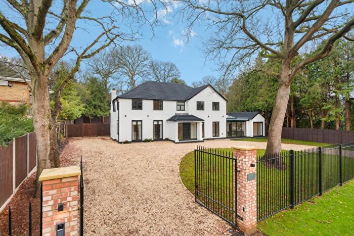 5 Bedroom House To Rent In Coombe Park, Kingston Upon Thames, Surrey, KT2