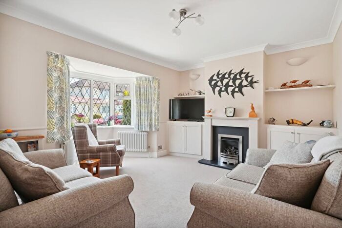 3 Bedroom Semi-Detached House For Sale In Broomloan Lane, Sutton, SM1