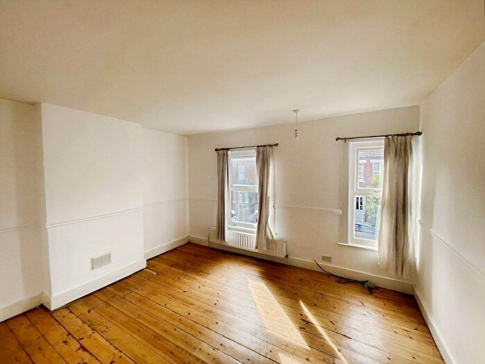 2 Bedroom Detached House To Rent In Denmark Street, MK40