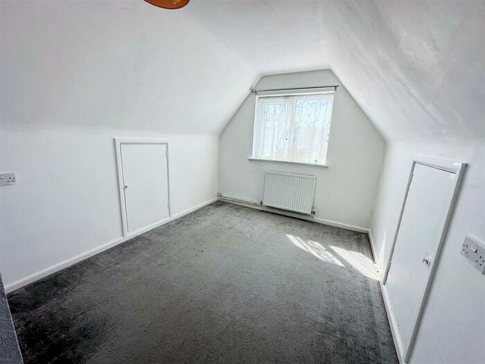 3 Bedroom Chalet For Sale In St. Christophers Way, Jaywick, Village, CO15