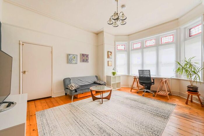 1 Bedroom Flat To Rent In Clifton Road, Crouch End, London, N8