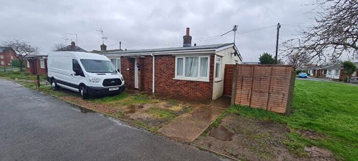 2 Bedroom Detached Bungalow For Sale In Wygate Road, Spalding, Lincolnshire, PE11