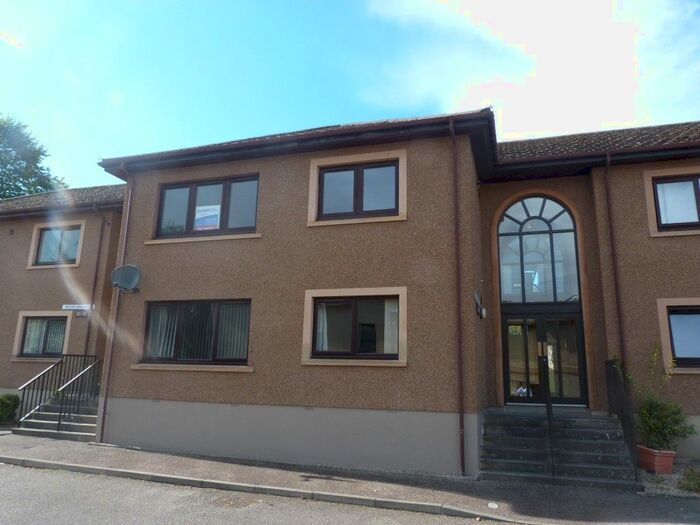 2 Bedroom Flat To Rent In South View Road, Elgin, IV30
