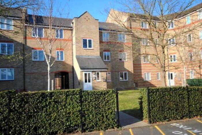 2 Bedroom Flat To Rent In Parkinson Drive, Chelmsford, CM1