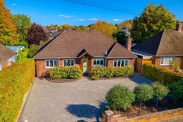 2 Bedroom Bungalow For Sale In Long Lane, Tilehurst, Reading, Berkshire, RG31