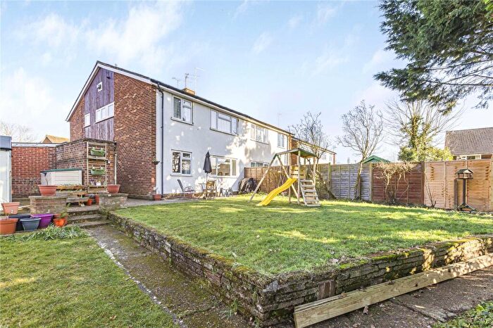 2 Bedroom Maisonette For Sale In Wilton Crescent, Hertford, Hertfordshire, SG13