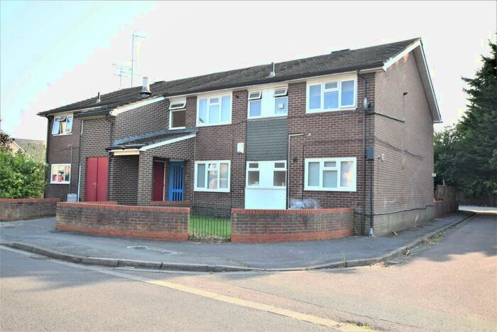 2 Bedroom Apartment To Rent In Surrey Avenue, Camberley, GU15