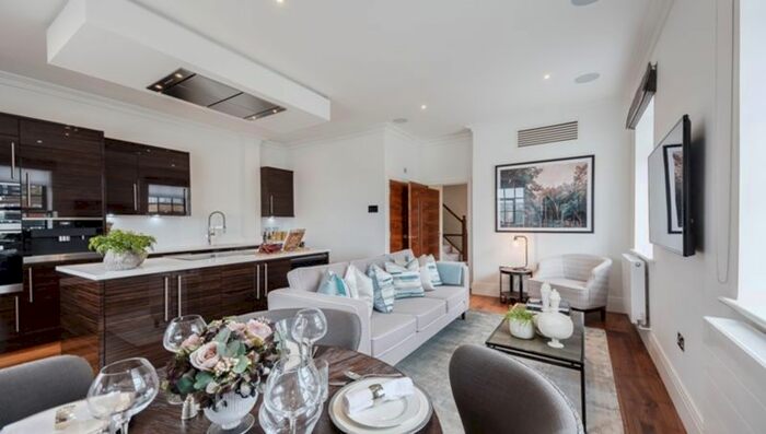 3 Bedroom Flat To Rent In Port Penthouse, Palace Wharf, Rainville Road, W6