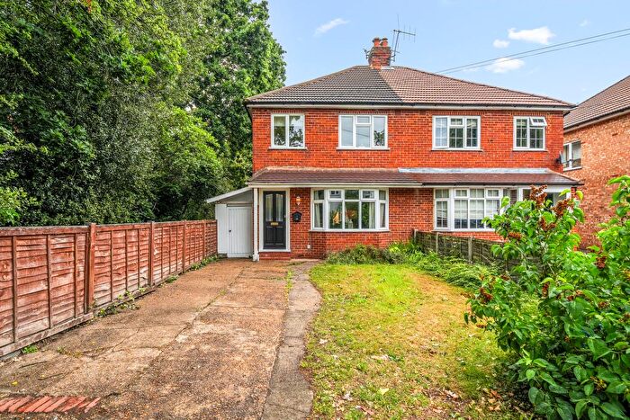 3 Bedroom Semi-Detached House For Sale In Addlestone, Surrey, KT15
