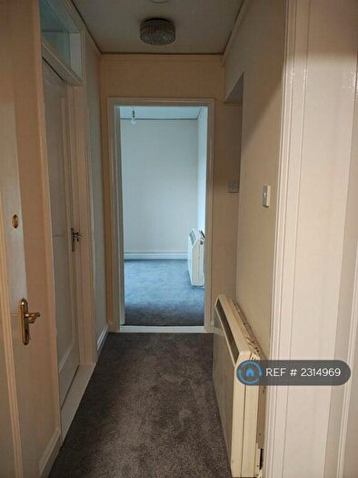 2 Bedroom Flat To Rent In Havenfield Court, High Wycombe, HP13