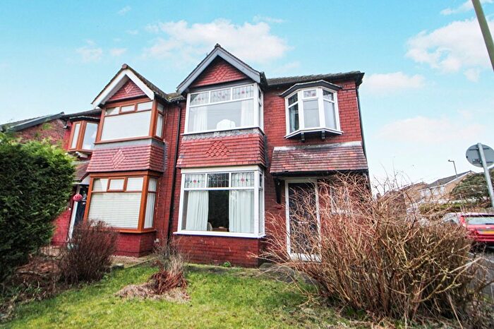 3 Bedroom Semi Detached House For Sale In Stalybridge Road, Mottram, Hyde, Greater Manchester, SK14