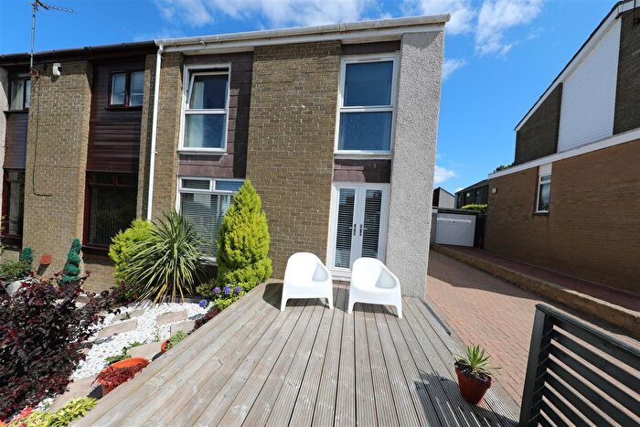 3 Bedroom Semi-Detached House For Sale In Gleneagles Avenue, Glenrothes, KY6