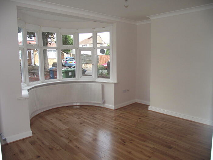 3 Bedroom Terraced House To Rent In Wykeham Road, Harrow, HA3