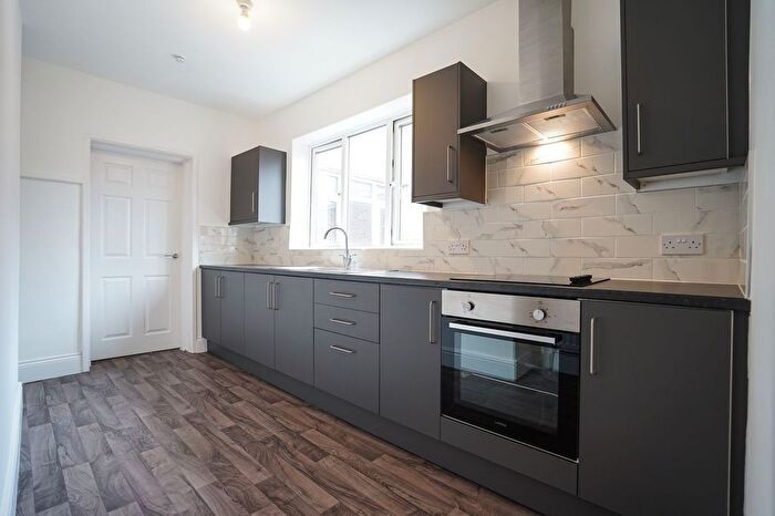 4 Bedroom Maisonette To Rent In Stanhope Road, South Shields, Tyne Amp; Wear, NE33