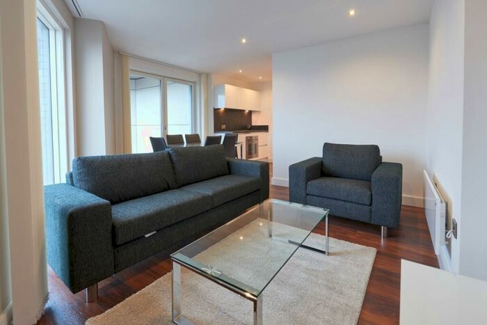 3 Bedroom Apartment To Rent In Greengate Salford, M3