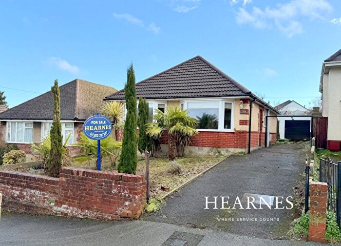 2 Bedroom Bungalow For Sale In Cranbrook Road, Parkstone, Poole, BH12