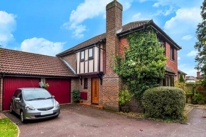 4 Bedroom Detached House To Rent In Abingdon, Oxfordshire, OX14