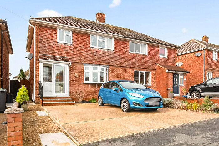 3 Bedroom Semi-Detached House For Sale In Westways, Havant, PO9
