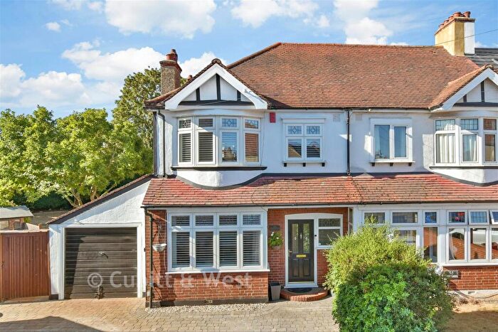 3 Bedroom End Of Terrace House For Sale In Cowper Gardens, Wallington, Surrey, SM6