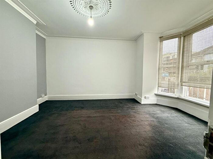 3 Bedroom Terraced House To Rent In Twyford Avenue, Portsmouth, PO2