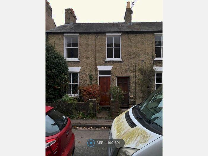 2 Bedroom Terraced House To Rent In George Street, Cambridge, CB4