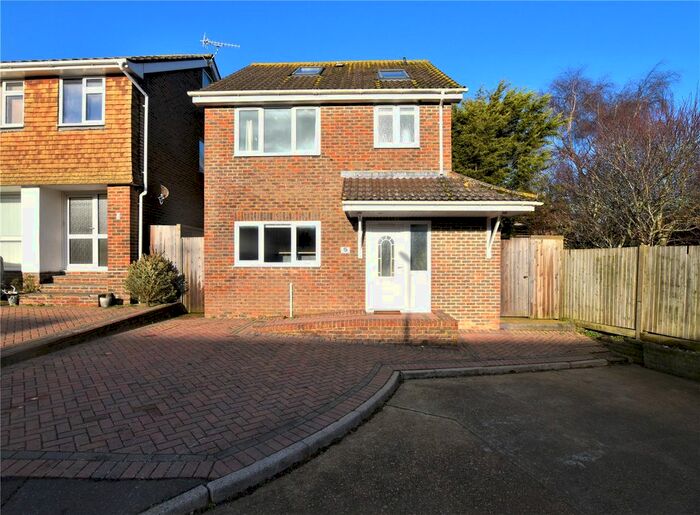 3 Bedroom Detached House To Rent In Arun Close, Sompting, Lancing, West Sussex, BN15