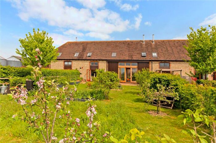 3 Bedroom Barn Conversion For Sale In Chichester, West Sussex, PO18