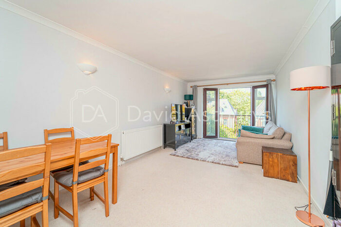 1 Bedroom Apartment To Rent In Avenue Road, Crouch End Highgate, London, N6