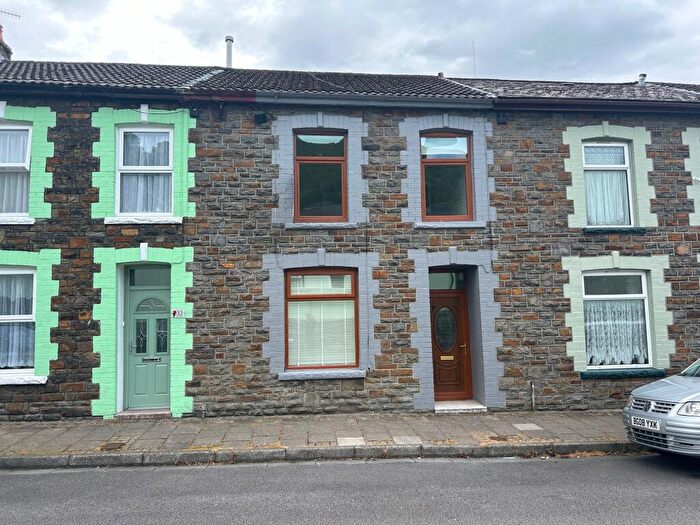 3 Bedroom Terraced House To Rent In South Street, Ynyshir, CF39