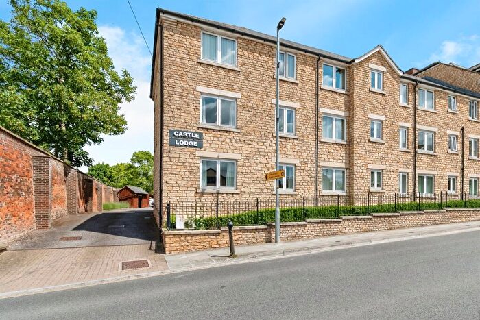 1 Bedroom Apartment For Sale In Gladstone Road, Chippenham, SN15