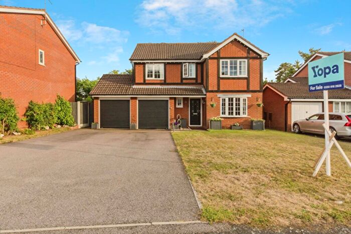 4 Bedroom Detached House For Sale In College Fields, Yarnfield, Stone, ST15