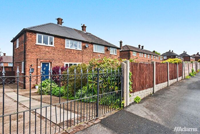 3 Bedroom Semi Detached House For Sale In Westfield Road, Runcorn, WA7