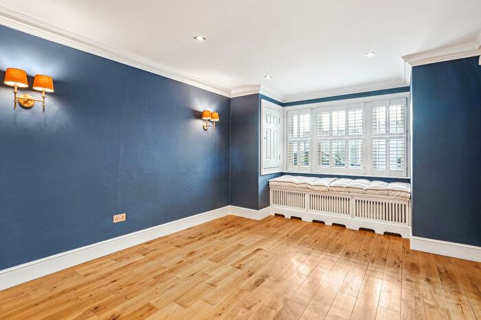 4 Bedroom Terraced House To Rent In Roland Way, London, SW7