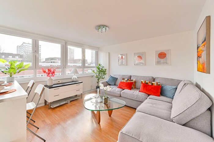 1 Bedroom Flat To Rent In Musgrave Court, Battersea, London, SW11
