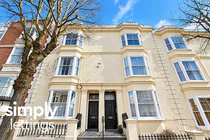 Studio To Rent In York Road, Hove, BN3