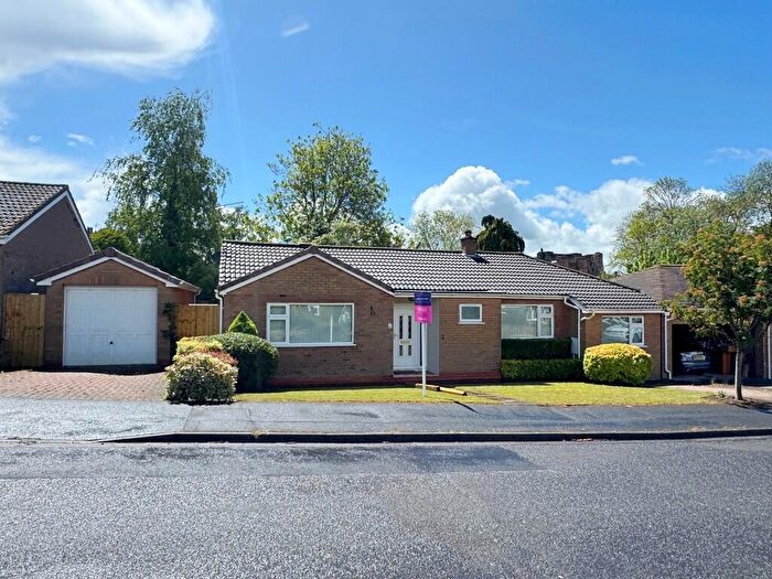 3 Bedroom Detached Bungalow For Sale In Elizabeth Way, Kenilworth, CV8