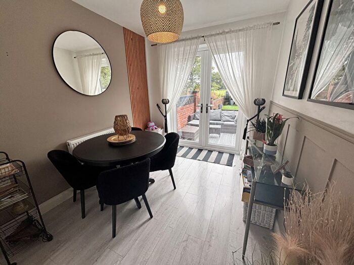 3 Bedroom Semi-Detached House For Sale In Wingate Avenue, Norbreck, FY5