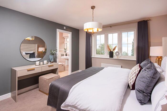 4 Bedroom Detached House For Sale In Milton Keynes, Buckinghamshire, MK8