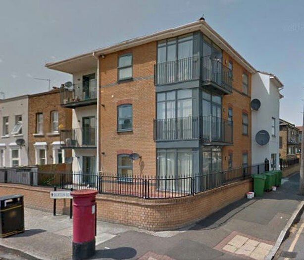 1 Bedroom Flat To Rent In Flat, Hatfield Road, E15