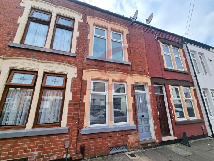 3 Bedroom Terraced House To Rent In Hart Road, Highfields, Leicester, LE5