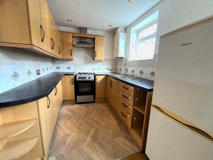 2 Bedroom Flat To Rent In Oxford Road, Exeter, EX4