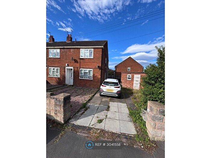 2 Bedroom Maisonette To Rent In Upper Church Lane, Sandwell, DY4