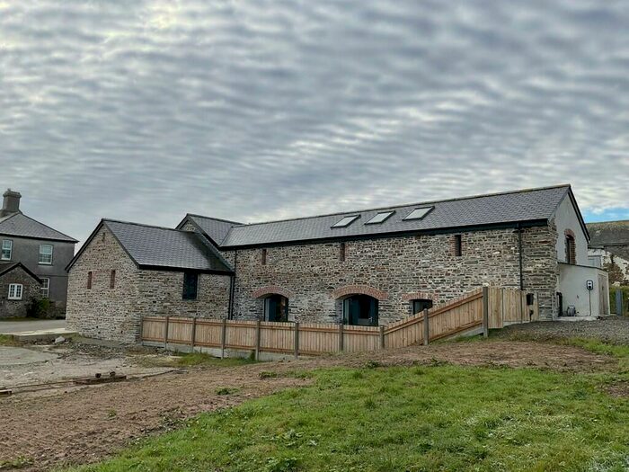 3 Bedroom Barn Conversion To Rent In Winsdon Farm, North Petherwin, PL15